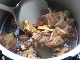 香鍋牛排的做法圖文步驟