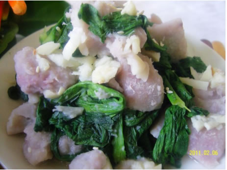 蒜香芋頭茼蒿的做法 蒜香芋頭茼蒿的做法