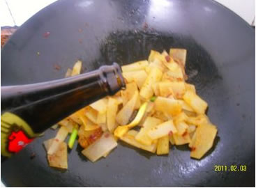 ����}���������D�Ĳ��E