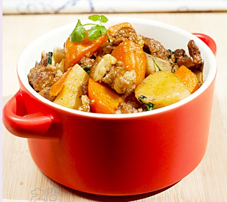 紅燜羊肉山藥的做法 紅燜羊肉山藥的做法