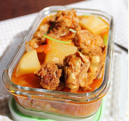 番茄蘿卜燉牛腩的做法 番茄蘿卜燉牛腩的做法