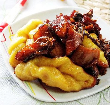 梅干菜臘魚貼卷子的做法 梅干菜臘魚貼卷子的做法