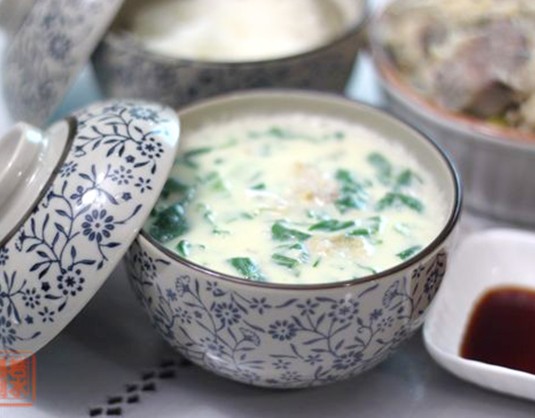 豆?jié){煮鯉魚的做法 豆?jié){煮鯉魚的做法