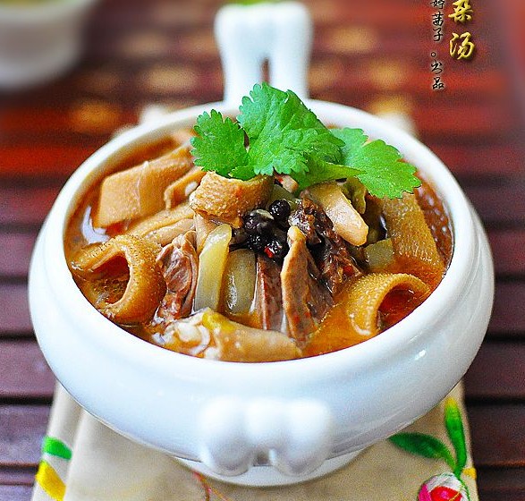 草原羊雜湯的做法 草原羊雜湯的做法