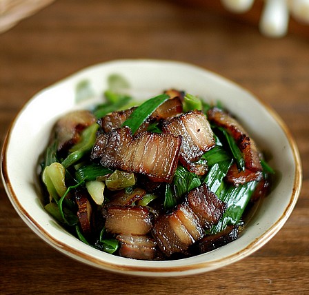 青蒜炒醬肉的做法 青蒜炒醬肉的做法
