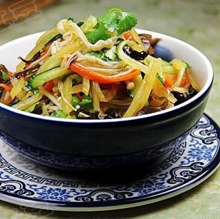 �����������z������