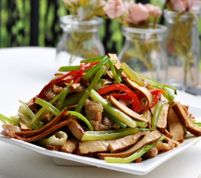 香芹炒香干子的做法 香芹炒香干子的做法