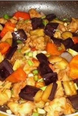 茄子雞丁的做法 茄子雞丁的做法