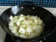 �峴���ϵ������D�Ĳ��E