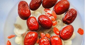 �t���y��ɏ�Ӝ��������D�Ĳ��E