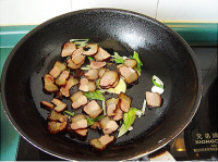 Ѭ�D�⳴���U���������D�Ĳ��E