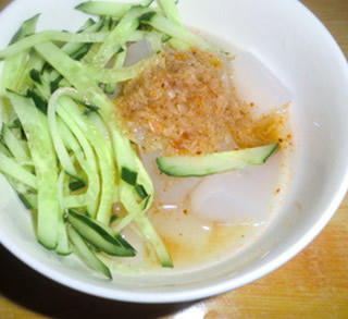 ����۵�����