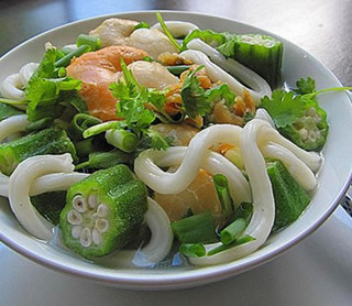 海鮮秋葵烏冬面的做法 海鮮秋葵烏冬面的做法