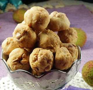 花生小酥球的做法 花生小酥球的做法