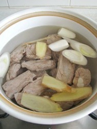 �����Źǵ������D�Ĳ��E