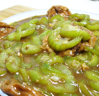 絲瓜燴面筋的做法 絲瓜燴面筋的做法