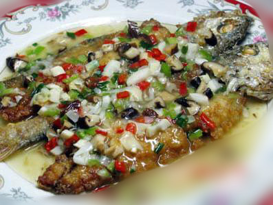 松鼠黃花魚(yú)的做法 松鼠黃花魚(yú)的做法