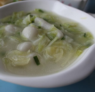 包菜烹湯團(tuán)的做法 包菜烹湯團(tuán)的做法