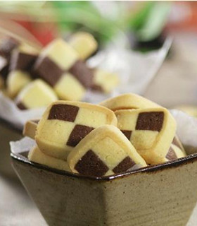 �ڰ�С���ɵ�����