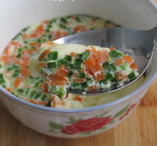 胡蘿卜雞蛋糕的做法 胡蘿卜雞蛋糕的做法