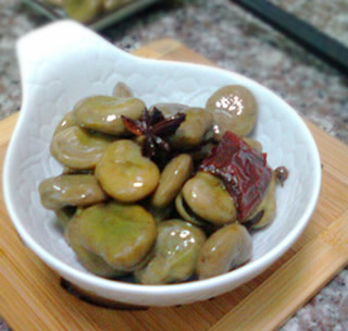 五香鹵蠶豆的做法 五香鹵蠶豆的做法