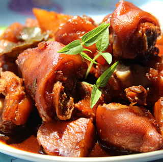 �������i�������