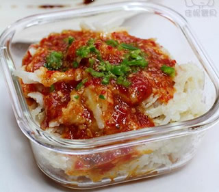 �~(y��)��������������