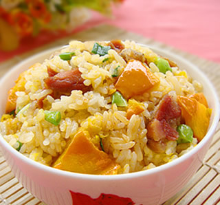 金瓜臘腸燜飯的做法 金瓜臘腸燜飯的做法