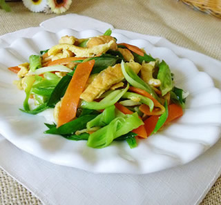 青蒜炒雞蛋的做法 青蒜炒雞蛋的做法