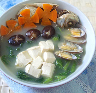 鯽魚南瓜苗湯的做法 鯽魚南瓜苗湯的做法