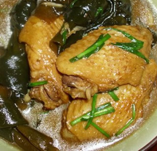 海帶結(jié)燒雞翅的做法 海帶結(jié)燒雞翅的做法