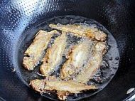 ����~�N����������D�Ĳ��E