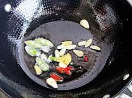 ����~�N����������D�Ĳ��E