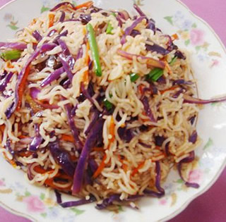 �ϸ��{�S���׷۵�����