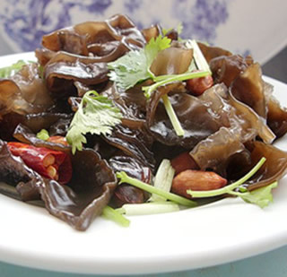 響油木耳的做法 響油木耳的做法