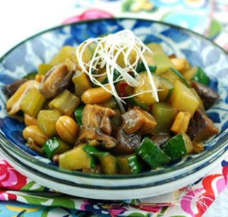 醬爆蔬菜丁的做法 醬爆蔬菜丁的做法