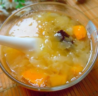 南瓜銀耳羹的做法 南瓜銀耳羹的做法