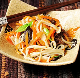 胡蘿卜炒金針菇的做法 胡蘿卜炒金針菇的做法