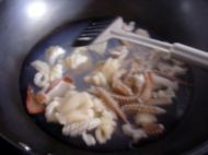 ���S�����~�������D�Ĳ��E