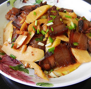 ���S���D�������