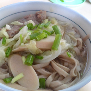 排骨白菜蔥香面的做法 排骨白菜蔥香面的做法