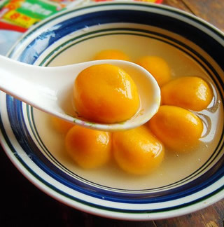 元宵節(jié):南瓜巧克力餡湯圓的做法 元宵節(jié):南瓜巧克力餡湯圓的做法