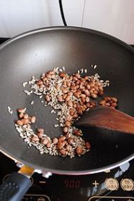 �ֲ�С�����������D�Ĳ��E