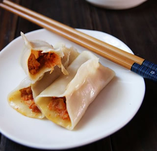 辣白菜鍋貼的做法 辣白菜鍋貼的做法