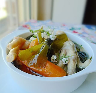 海帶雞腳湯的做法 海帶雞腳湯的做法