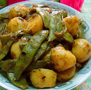 小土豆醬燒豆角的做法 小土豆醬燒豆角的做法