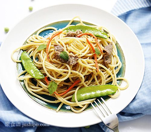 �Ї�(gu��)��ɫ���� ţ�⳴��۵����� www.sk010.cn