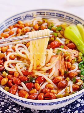 ��ɫ��� �����׷۵�����