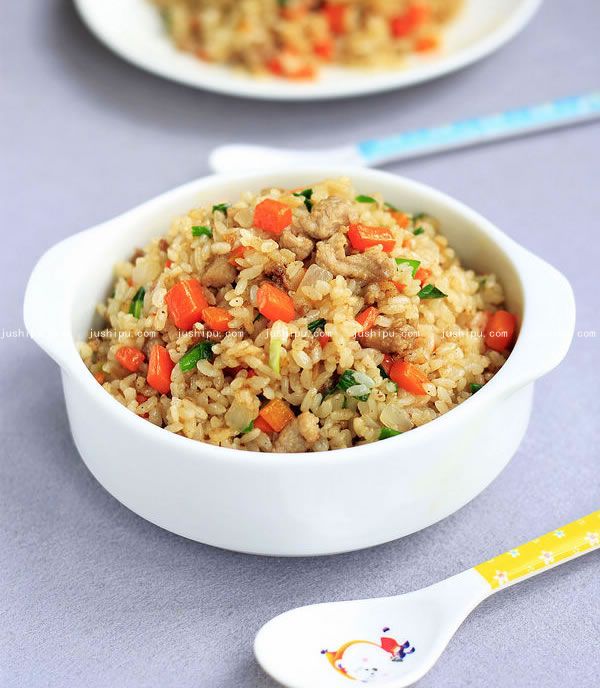 羊肉粒炒飯的做法 www.sk010.cn