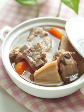 營養(yǎng)煲湯 排骨蓮藕湯的做法 營養(yǎng)煲湯 排骨蓮藕湯的做法
